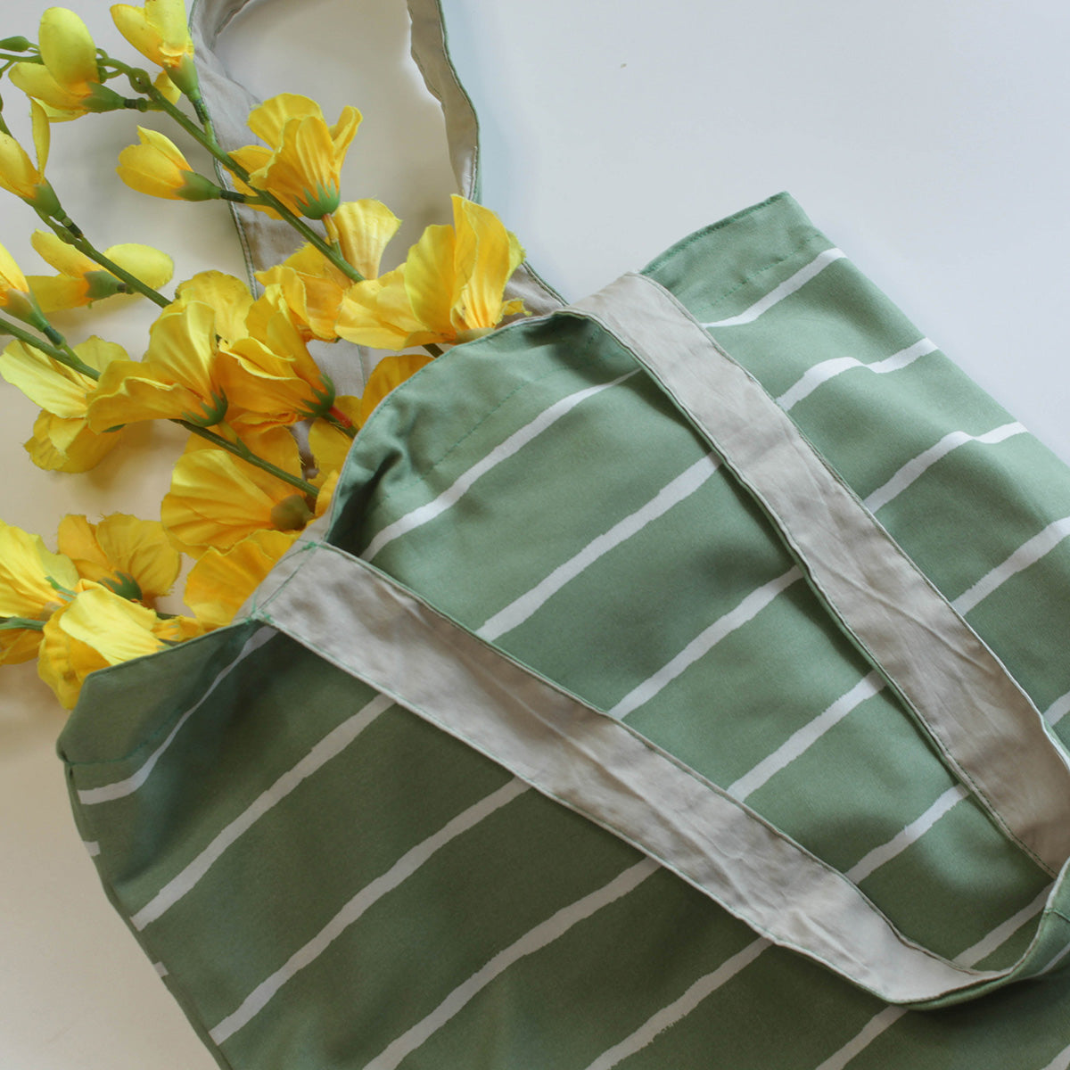 Green Stripes Tote bag