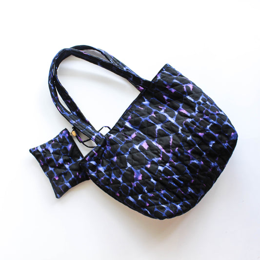Abstract Print Quilted bag with Pouch